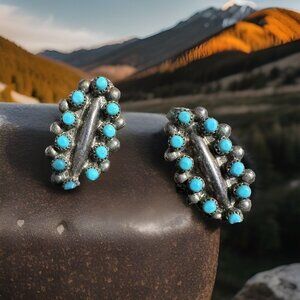 Vintage Native American Zuni GDM Sterling Silver Turquoise  Cluster Earrings